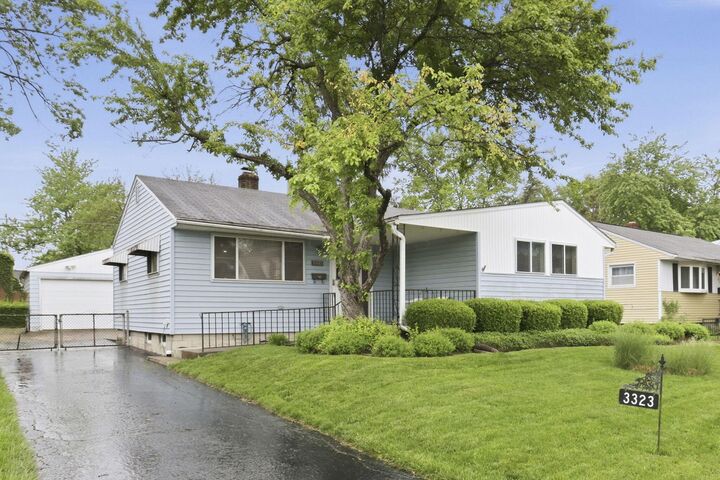 Property Photo:  3323 Roswell Drive  OH 43227 