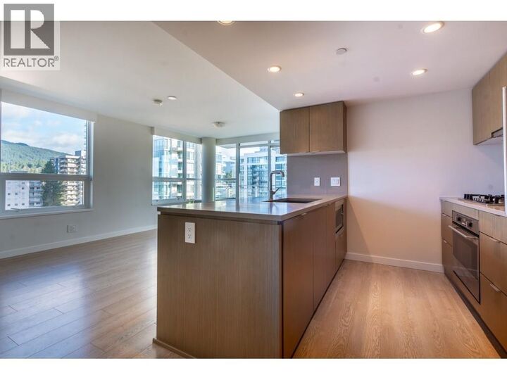 Property Photo: 125 East 14 Street 709 BC V7L 0E6