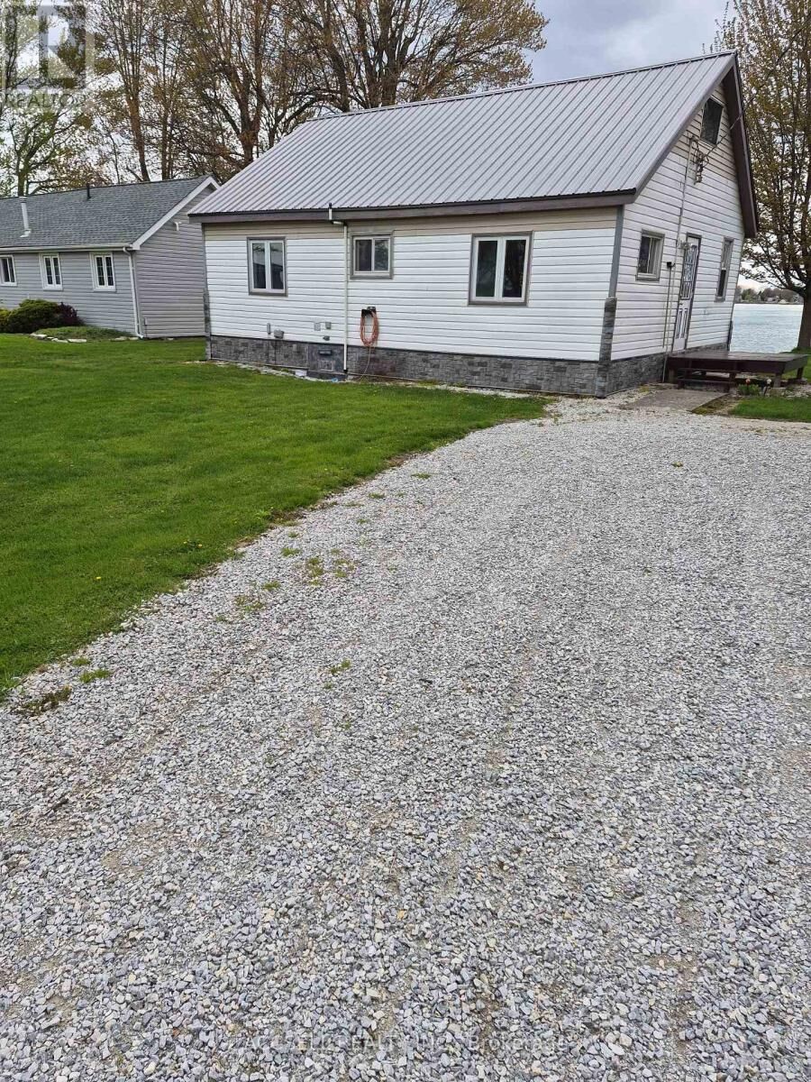 Property Photo: 3053 St Clair Parkway ON N0P 2H0