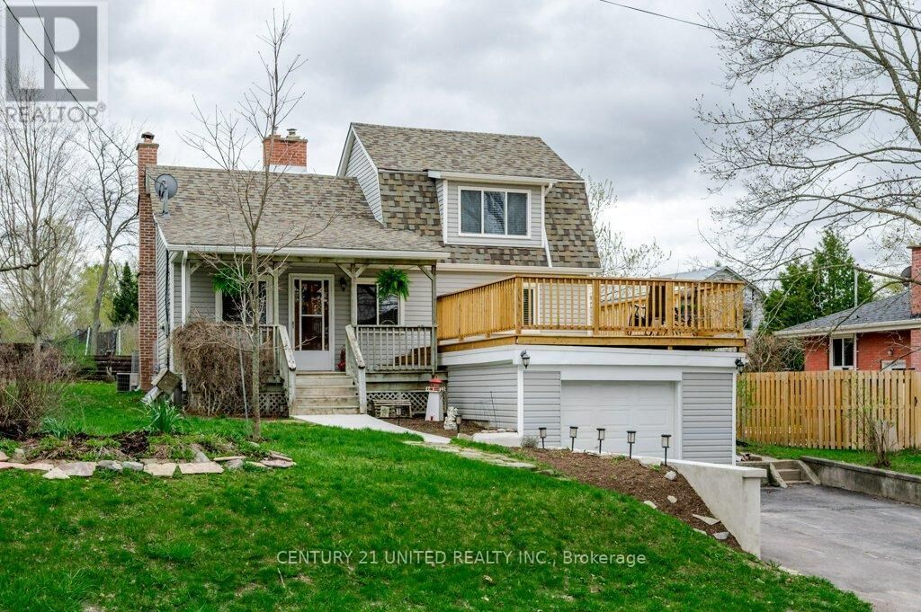 Property Photo:  111 Strickland Street  ON K0L 2H0 