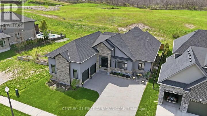 Property Photo:  941 Longworth Road  ON N6K 0C9 