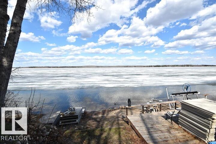 Property Photo:  64 Robin Lane (Mewatha Beach)  AB T0A 0M0 
