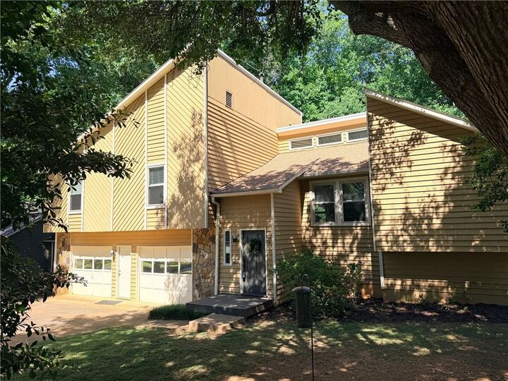 Property Photo:  284 Angla Drive SE  GA 30082 