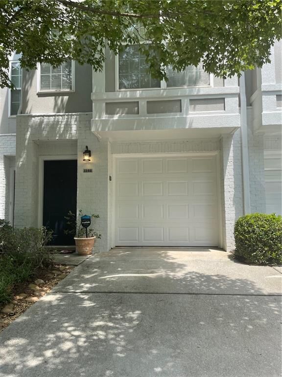 Property Photo:  1162 Village Court SE  GA 30316 