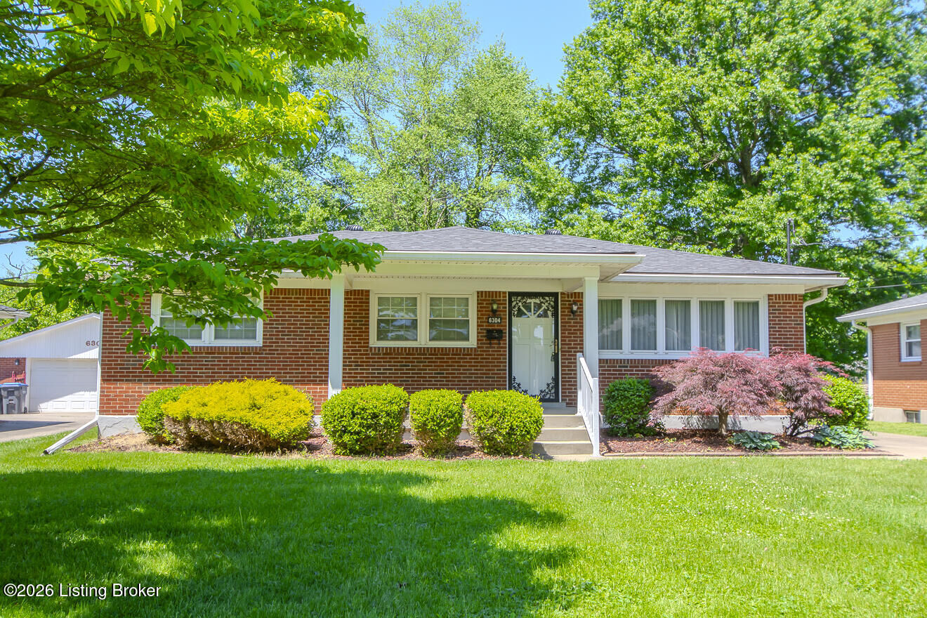 Property Photo: 6304 Greenview Dr KY 40216