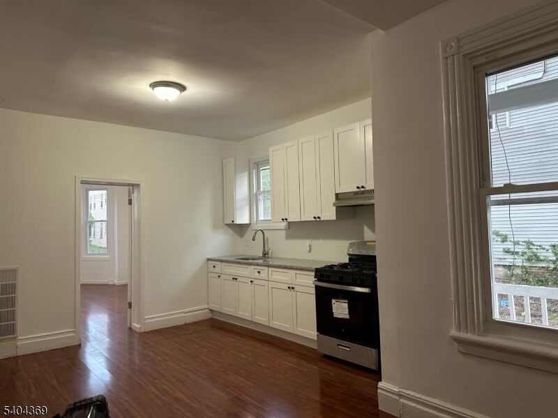Property Photo:  247 S 8th St 1  NJ 07103 