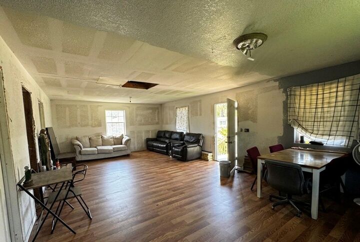 Property Photo: 445 Creekside Drive TX 77515