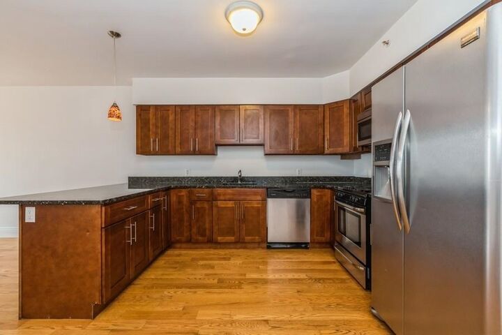 Property Photo:  125 43rd St 301  NJ 07087 