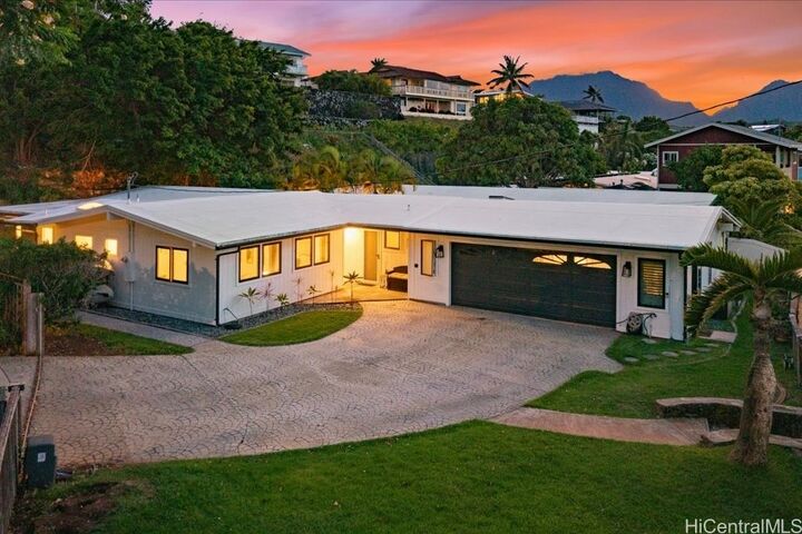 Property Photo:  151 Alala Road  HI 96734 
