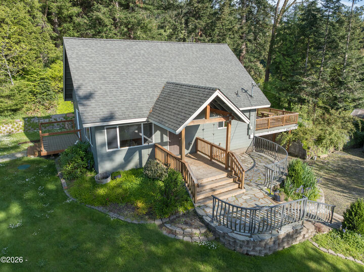 Property Photo:  2120 NE Sturdevant Place  OR 97391 