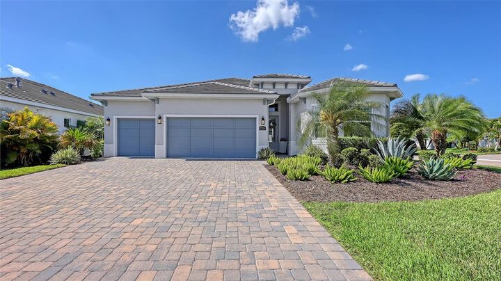 Property Photo:  7724 Sandhill Lake Drive  FL 34241 