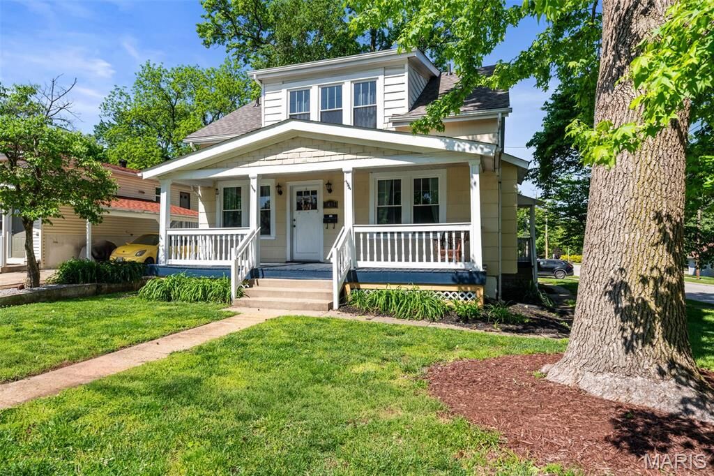 Property Photo:  3833 Midview Avenue  MO 63044 
