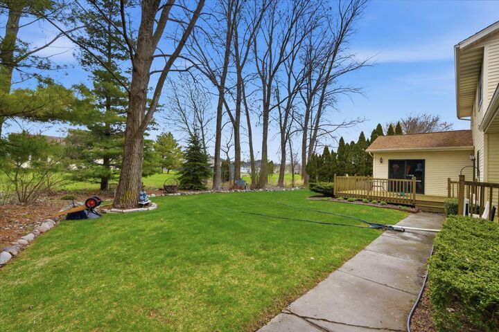 Property Photo: 2146 Waverly Ct WI 53083