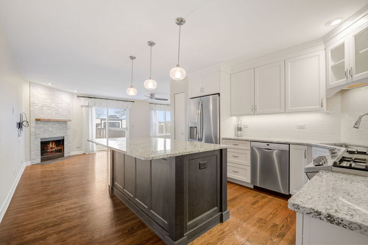 Property Photo:  3252 Cool Springs Court  IL 60564 