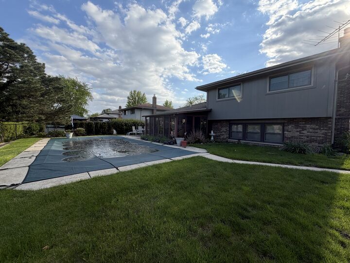 Property Photo: 17413 Mulberry Avenue IL 60487
