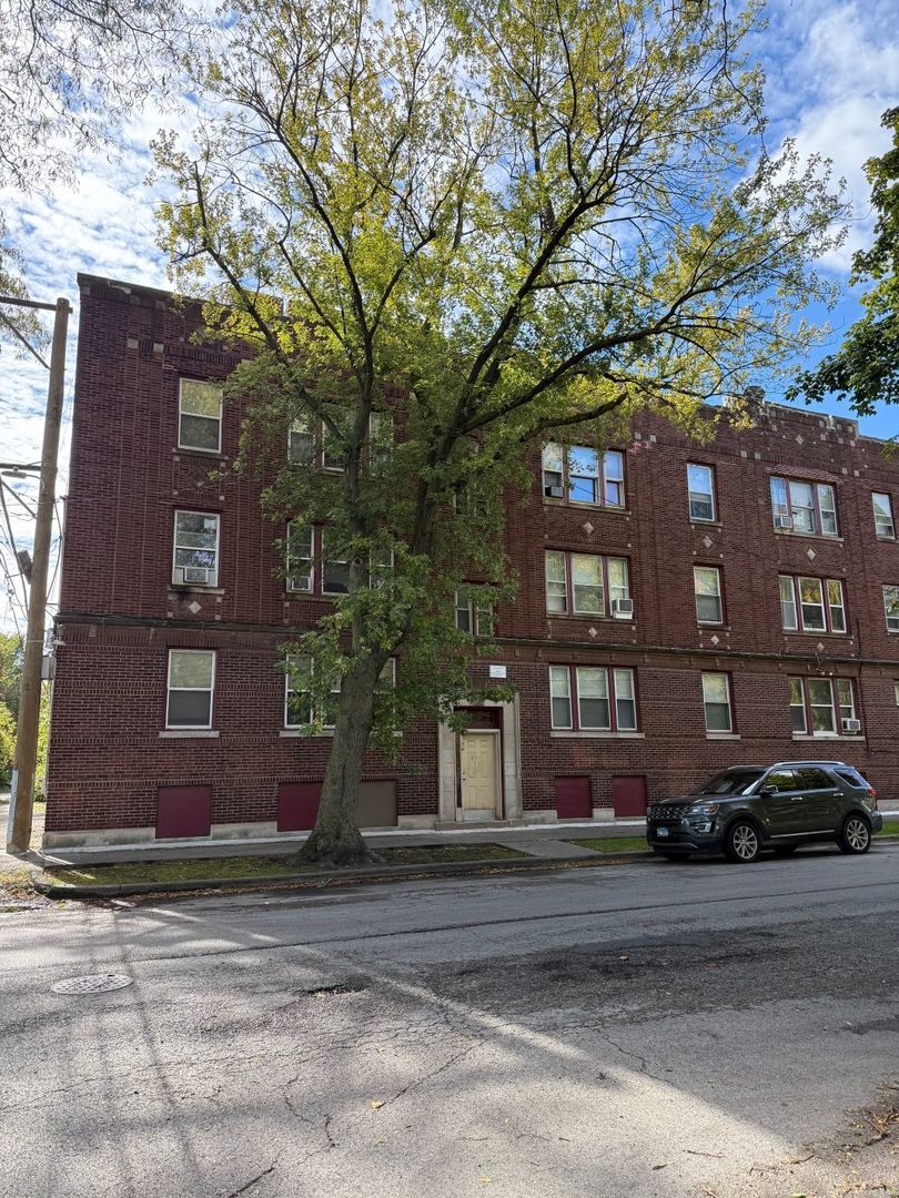 Property Photo:  715 W 57th Street 3  IL 60621 