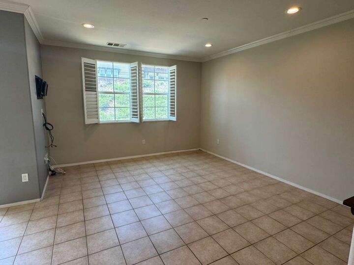 Property Photo: 16736 Nicklaus 39 CA 91342