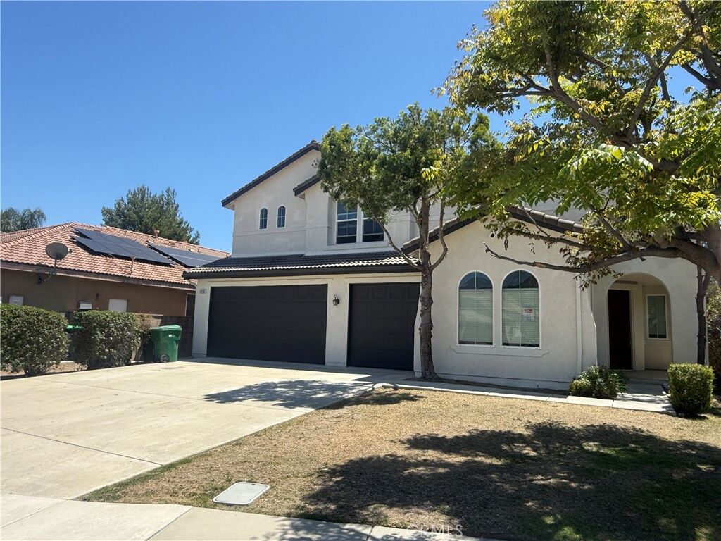 Property Photo:  25165 Wolcott Court  CA 92595 