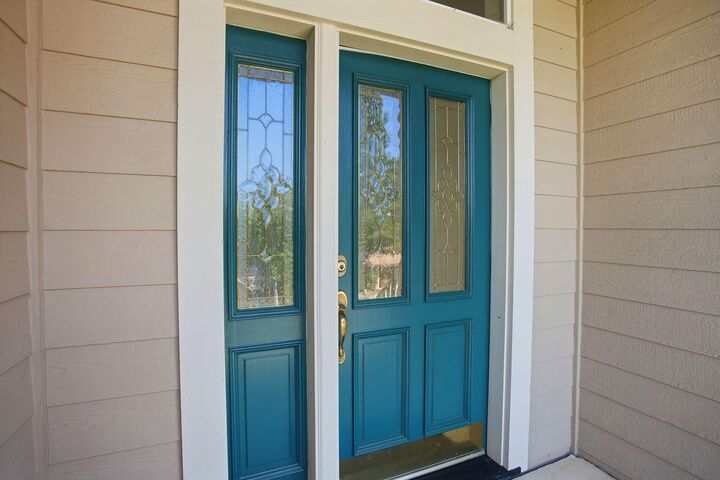 Property Photo: 2120 Moonstone Circle CA 95762