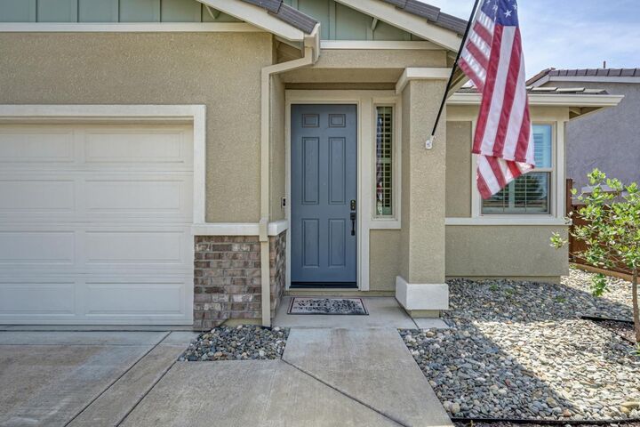 Property Photo:  8536 Avelin Place  CA 95762 