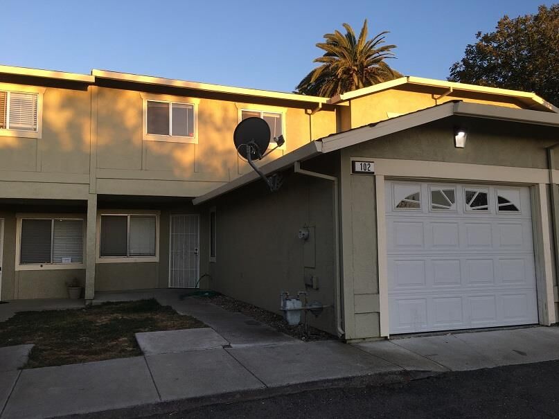 Property Photo:  80 Portola Way 102  CA 95376 