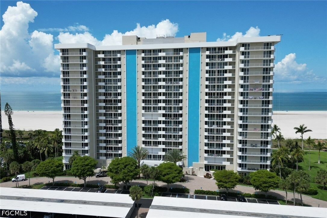 Property Photo:  140 Seaview Court 1504S  FL 34145 