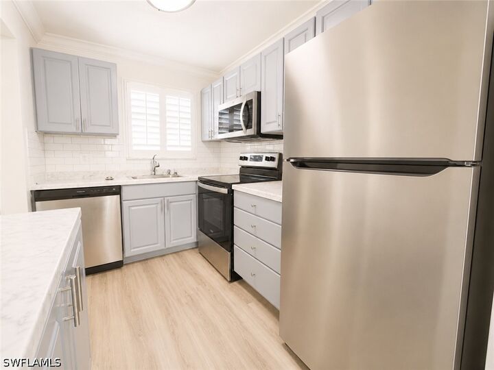 Property Photo: 225 Turtle Lake Court 210 FL 34105
