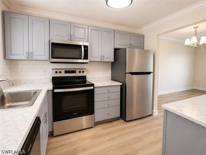 Property Photo:  225 Turtle Lake Court 210  FL 34105 