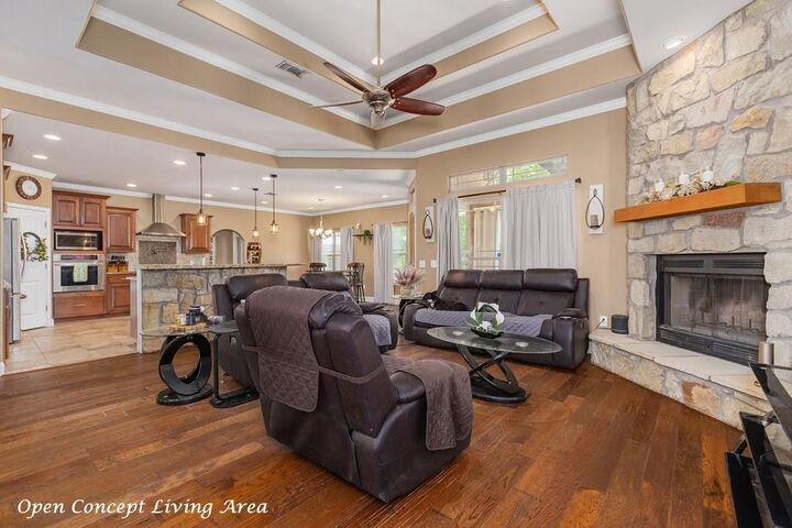 Property Photo: 1171 Old Ewing Road TX 75901