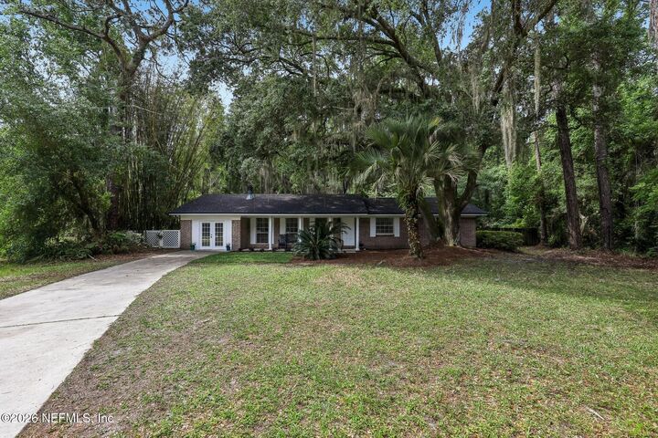 Property Photo:  1315 River Court  FL 32043 