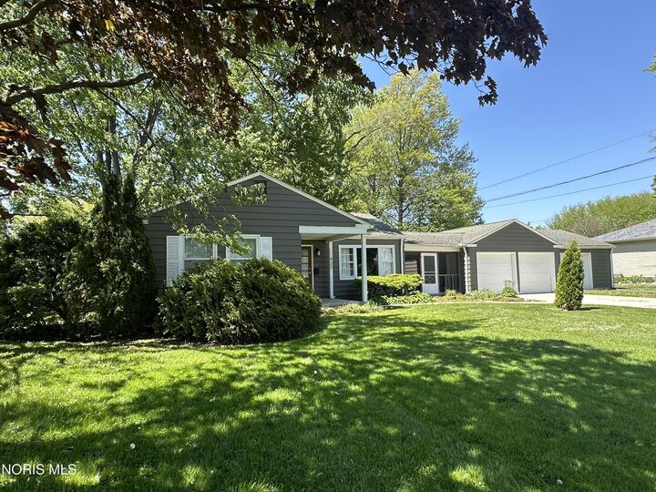 Property Photo:  937 Fairview Avenue  OH 43402 
