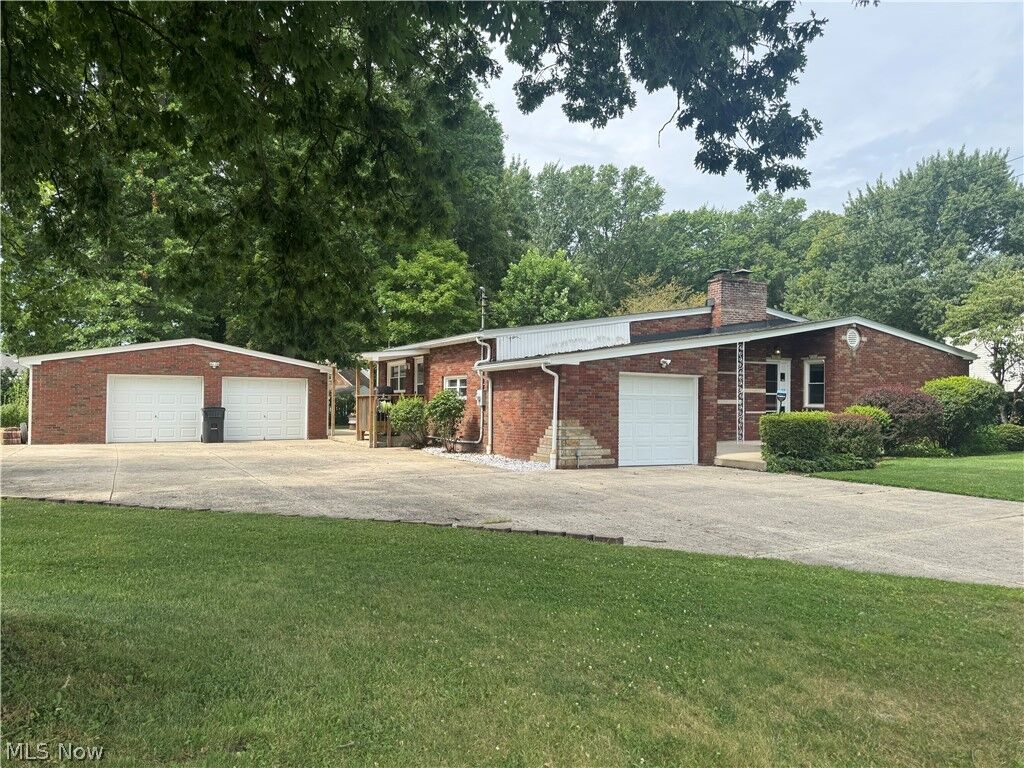 Property Photo:  4847 Norquest Boulevard  OH 44515 