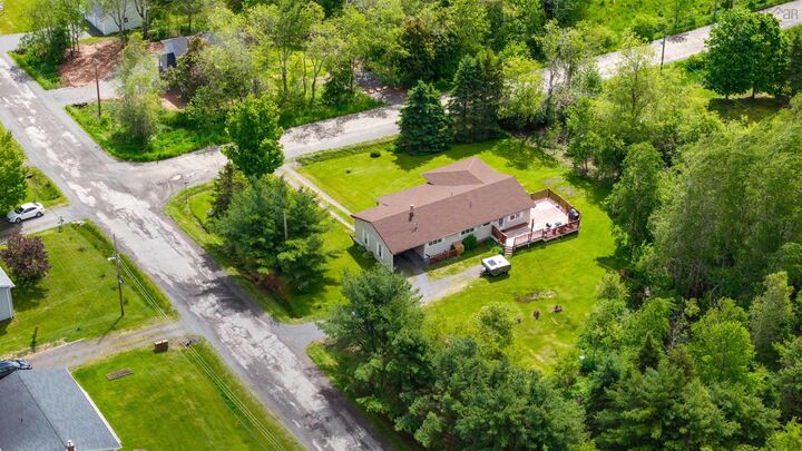 39 Fletcher Lane — photo 1