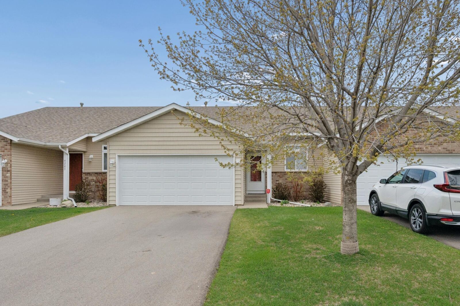 Property Photo:  4207 Rymark Court  MN 55379 