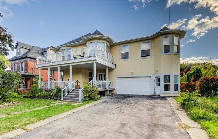 Property Photo:  7 Robinson Street S  ON L3M 3C5 