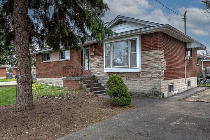 Property Photo:  14 Callie Road  ON L9A 1Z4 