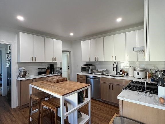 Property Photo:  177 Bigelow St 1  MA 02135 