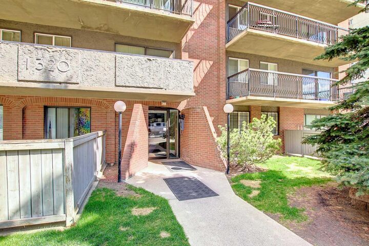 Property Photo: 1320 12 Avenue SW 606 AB T3C 3R6