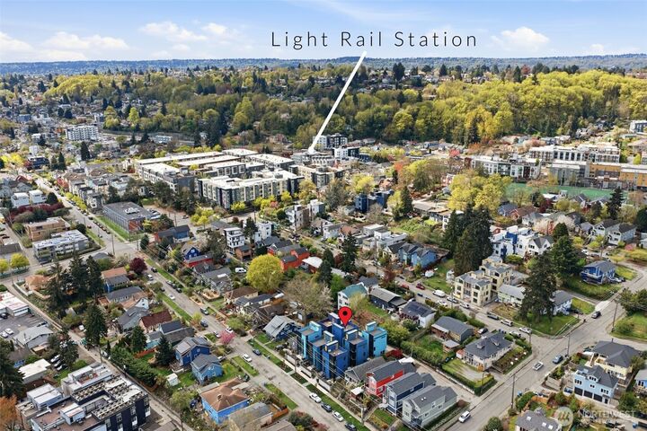 Property Photo:  4517  35th Avenue S C  WA 98118 