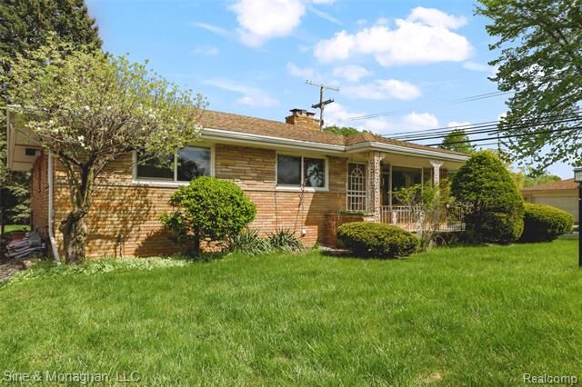 Property Photo:  14302 Winston Avenue  MI 48239 