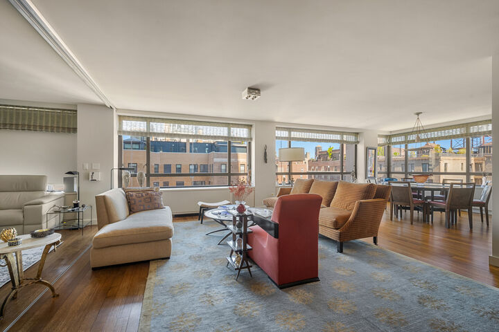 Property Photo:  190 E 72nd Street 17ab  NY 10021 