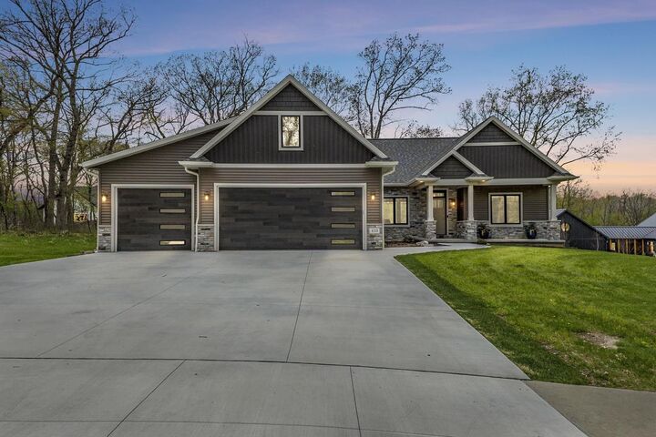 Property Photo:  433 Evensong Way  WI 54941 