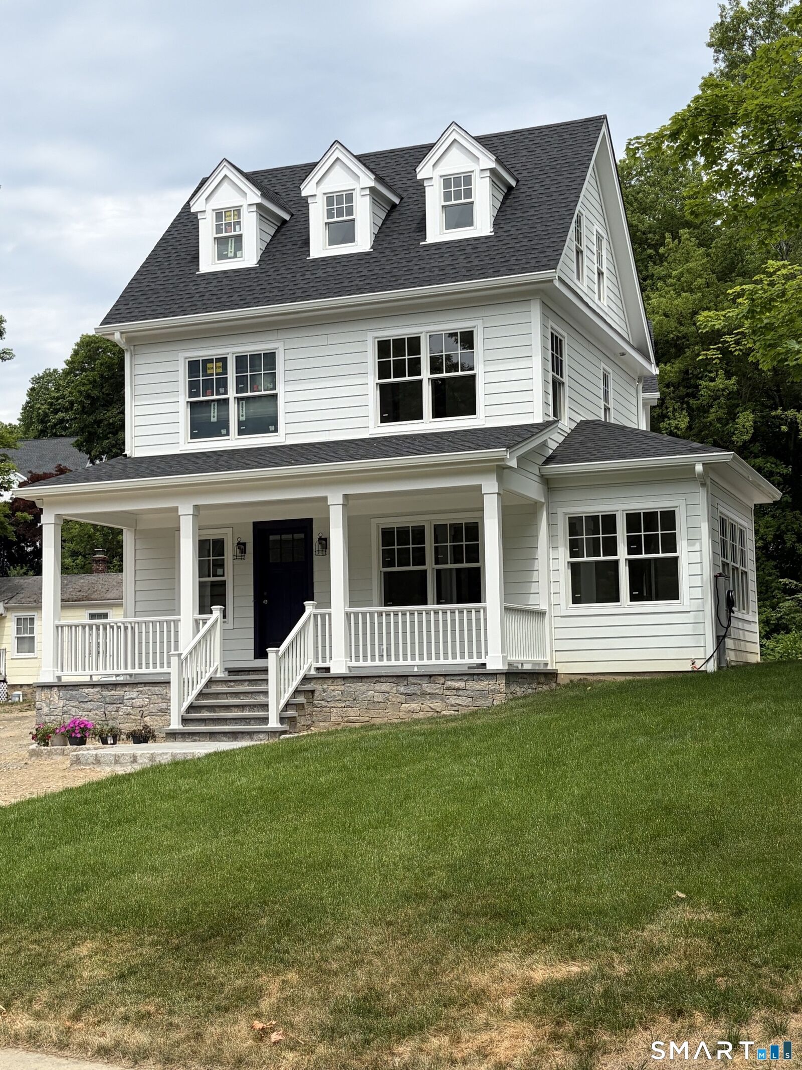 Property Photo:  145 River Street  CT 06840 