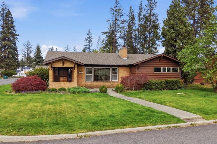 Property Photo: 1205 E 55th Ave WA 99223