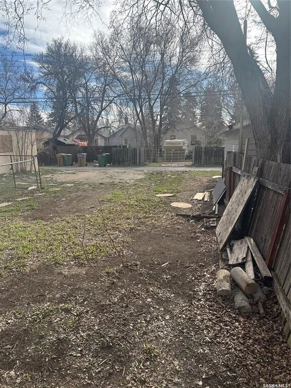 Property Photo: 1133 Elphinstone Street SK S4T 3M2