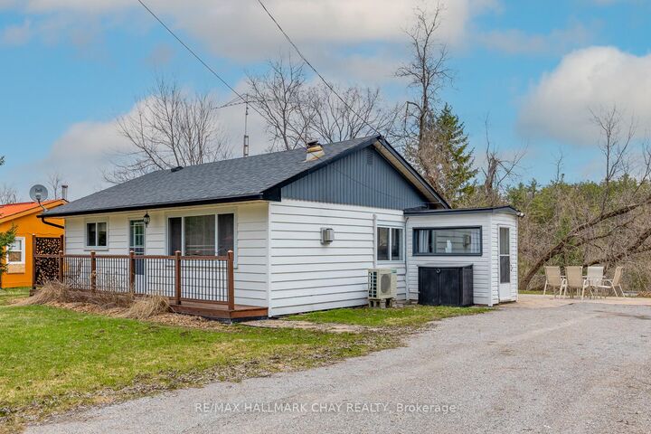 Property Photo: 6 Dickson Street ON K0M 2A0