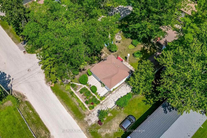 Property Photo:  45 30th Street  ON L9Z 2C8 