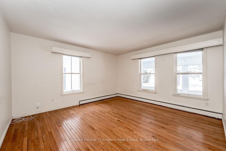 Photo de la propriété:  145 Front Street Unit A  ON P1L 1J7 