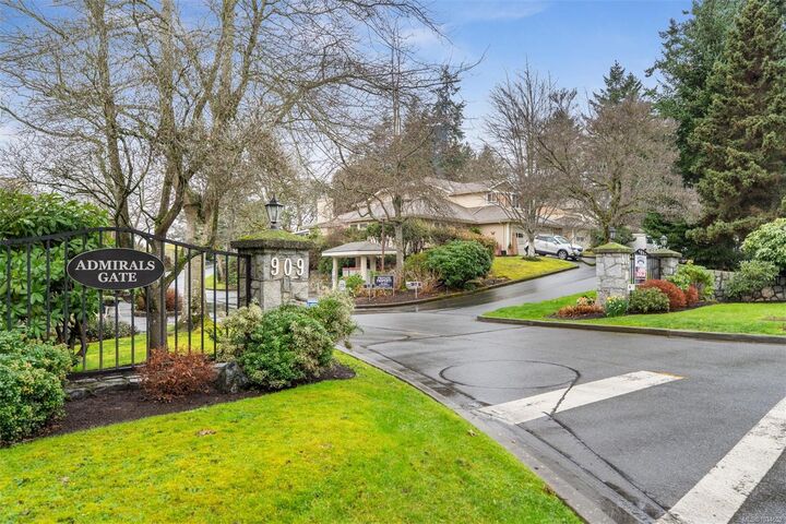 Property Photo:  909 Admirals Rd #8  BC V9A 2P1 
