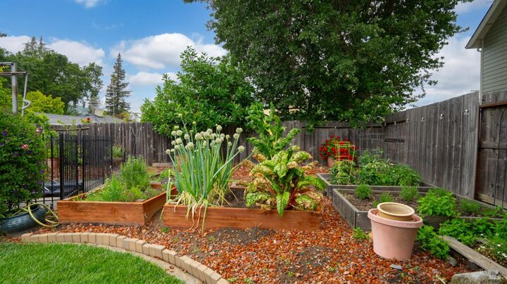 Property Photo:  3 Miranda Court  CA 94947 